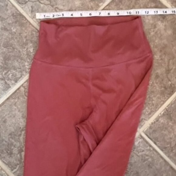 Lululemon leggings Wunder Under High-Rise Tights, women's size 4 - Picture 2 of 4